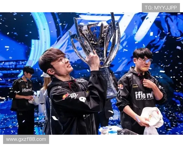 《全球电竞大赛赛季全面开启 新兴战队崭露头角冲击冠军宝座》 《全球电竞大赛赛季全面开启 新兴战队崭露头角冲击冠军宝座》