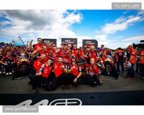 MotoGP赛季迎来激烈角逐 新星表现抢眼 传统强队挑战升级 MotoGP赛季迎来激烈角逐 新星表现抢眼 传统强队挑战升级