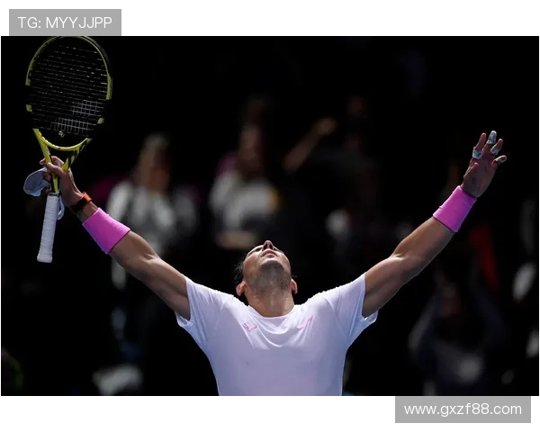 网球巨星纳达尔再度登顶总决赛，创造历史成就