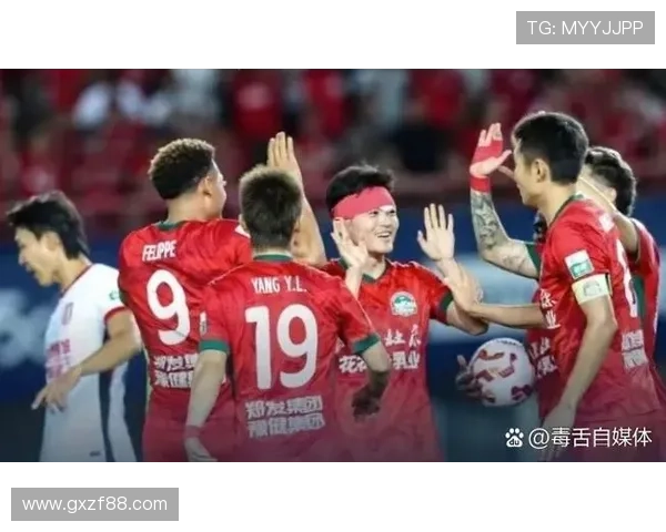 梅西领衔国际米兰豪华阵容亮相 全新战术体系引发球迷热议