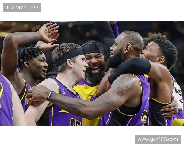 湖人逆转勇士上演绝杀大战全场沸腾媒体热议联盟新格局走势